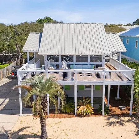 Beach Retreat W Sundeck Golf Cart Bikes Bungalow House By Avantstay